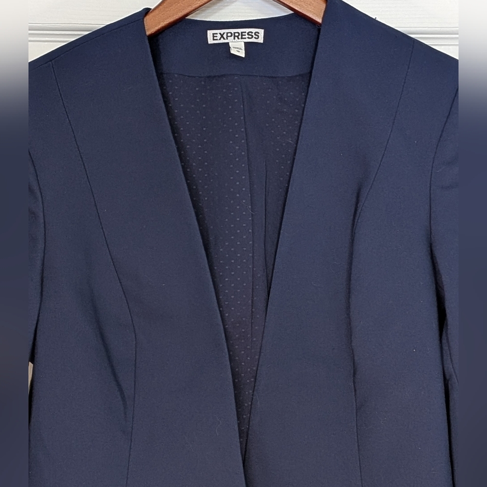 Express Women's Blue Blazer - Picture 3 of 6
